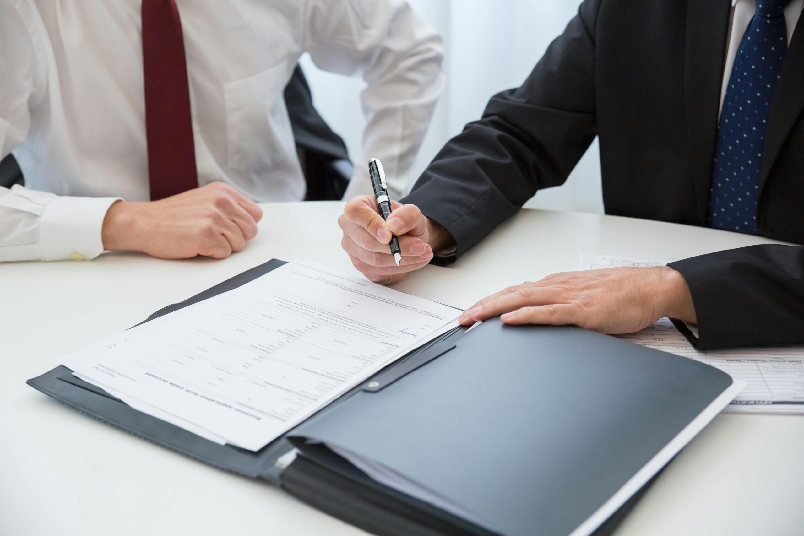 Contract Clarity: Your Roadmap to Understanding Business Agreements